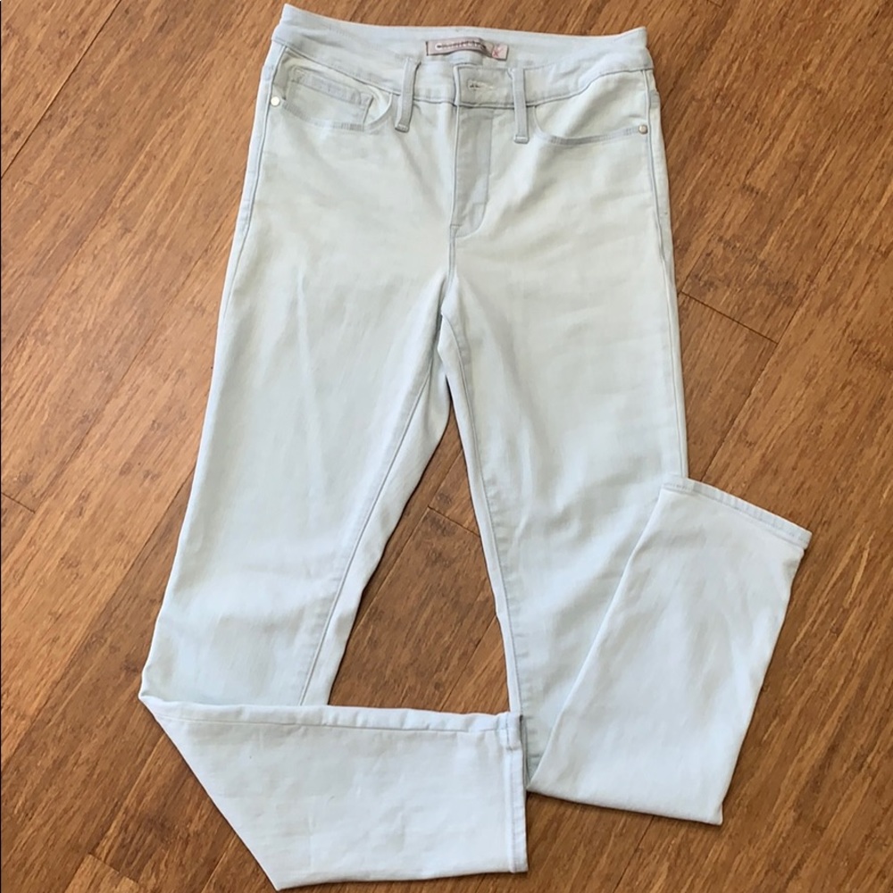 LAST CHANCE! Athleta Sculptek Light-wash Jeans